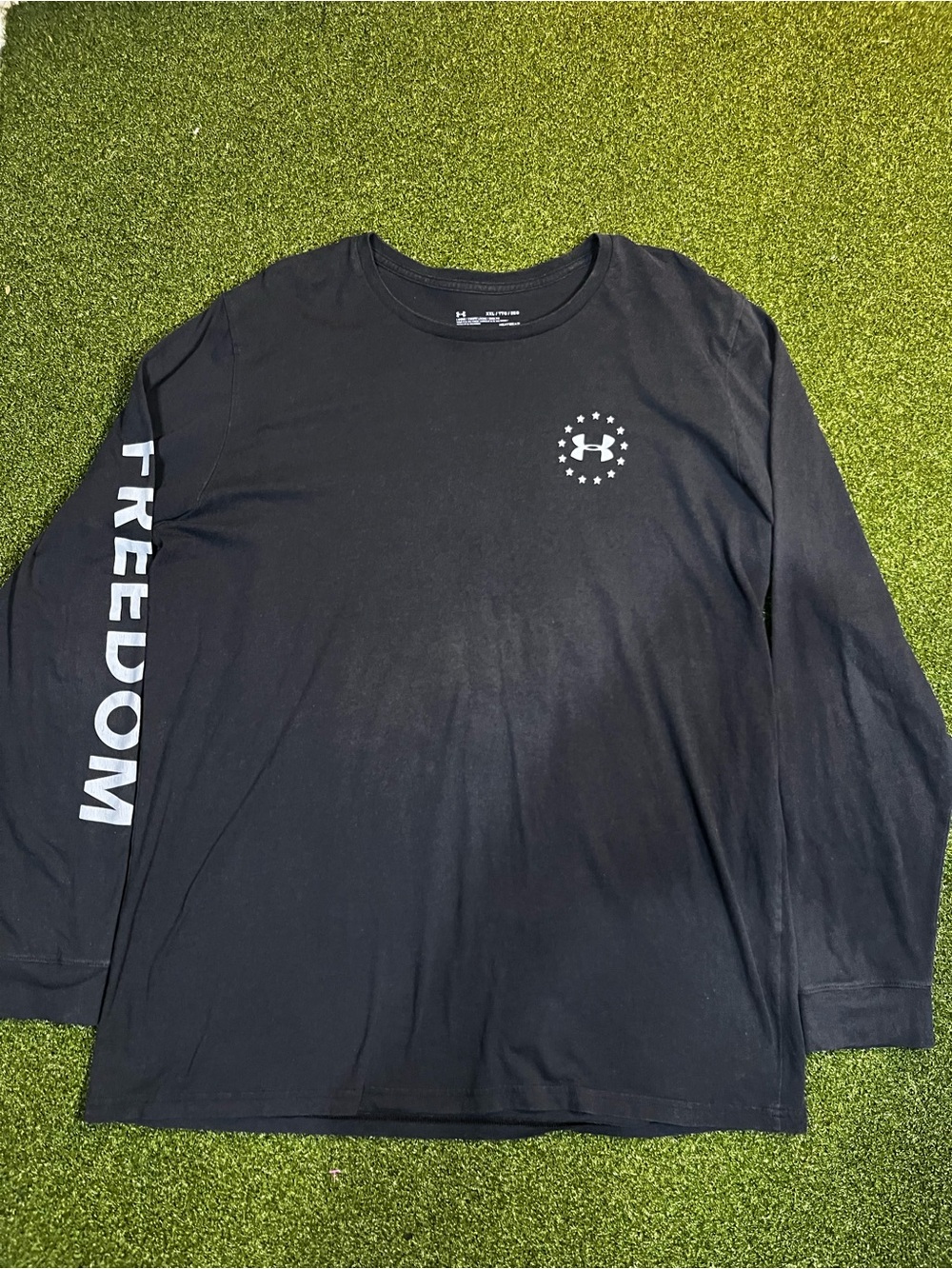 Men's Under Armour USA Flag Black Athletic T-Shirt 2XL XXL Freedom Heat Gear